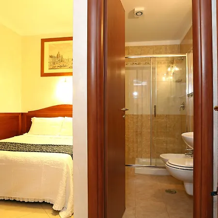 Adorasuite 3* Róma
