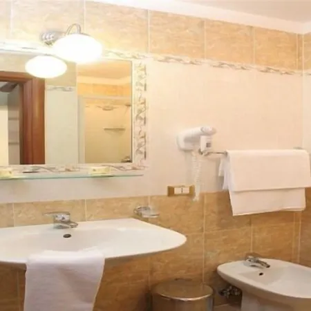 Adorasuite Panzió 3*