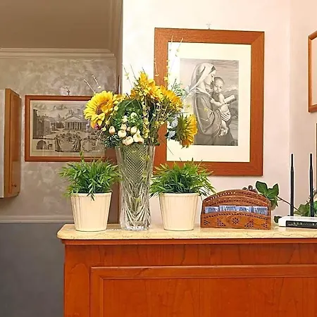 Adorasuite Bed & Breakfast 3*