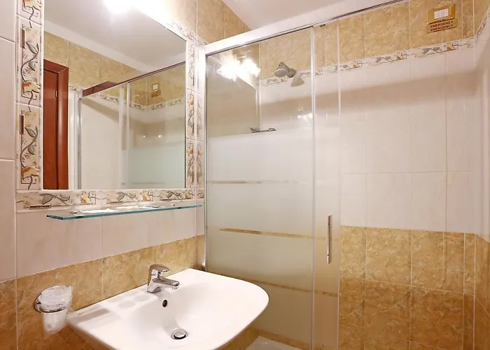 Adorasuite Bed & Breakfast Rom