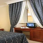 Adorasuite 3*