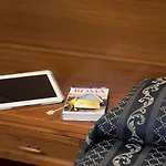 Adorasuite Bed & Breakfast 3*